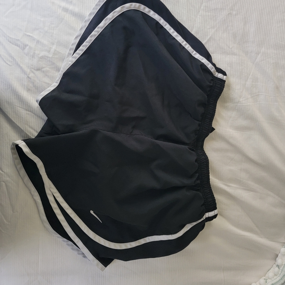 Nike Dri-Fit Shorts - Picture 2 of 4